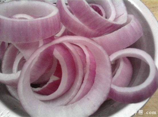 洋葱含有哪些营养成分? 洋葱含有哪些营养成分?