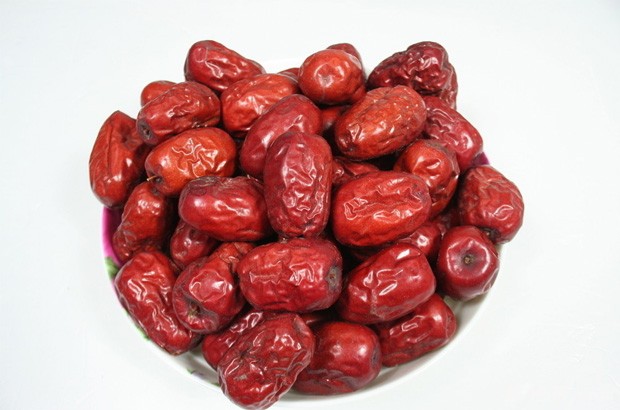 大蒜不能同什么一起吃？