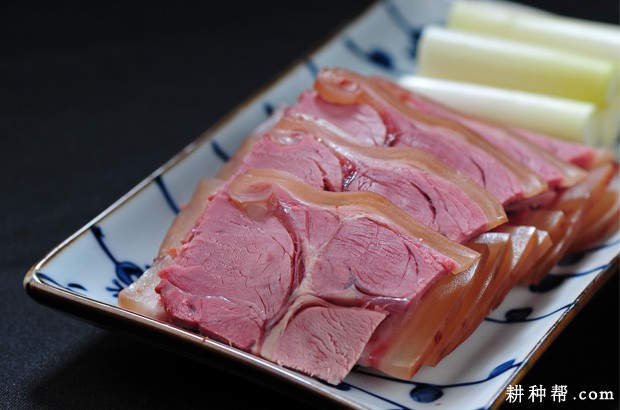 黄花菜不能和什么东西一起吃？