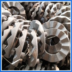 华兴玉米收获机配件 播种机配件低价促销中