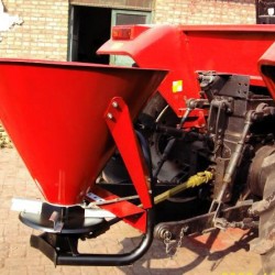 直销新型CDR-600撒播机 铁桶撒肥机 农机出口  亚泰机械