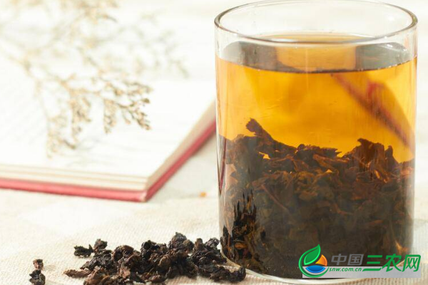 喝乌龙茶的功效与作用有哪些？喝乌龙茶的禁忌是什么？