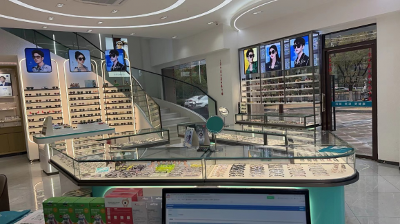 配眼镜不用跑远路，九江精益眼镜27家门店就近服务